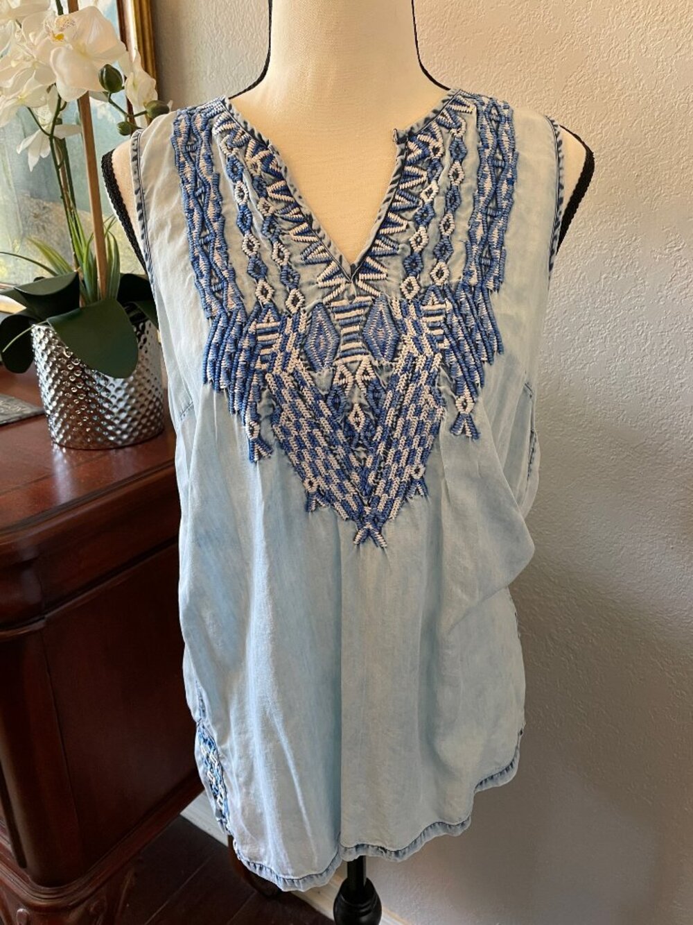 Lucky Brand top